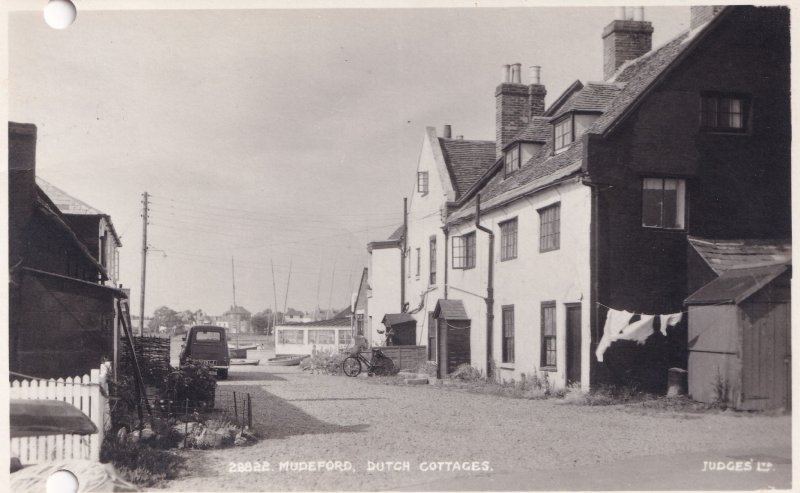 Dorset Mudeford Dutch Cottages Washing On Line Old Postcard