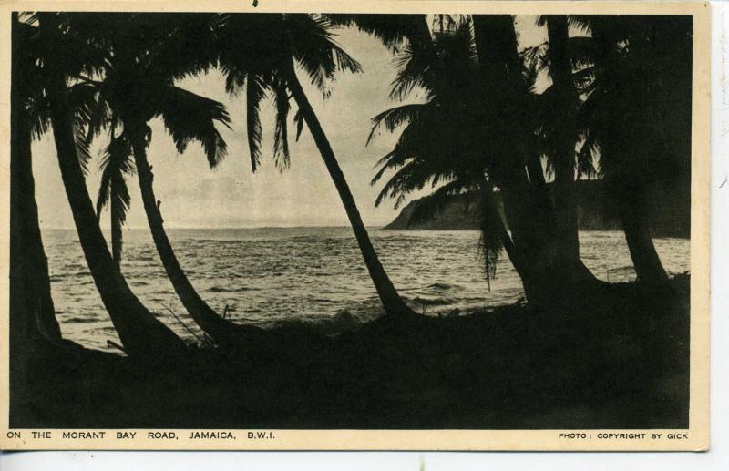 JAMAICA BRITISH WEST INDIES POSTCARD MORANT BAY ROAD BY GICK