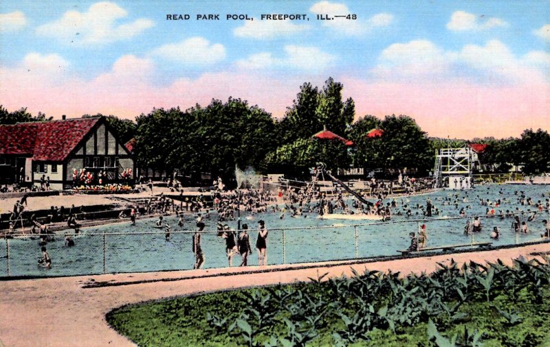 Freeport, Illinois - At the Swimming Pool - Read Park Pool - c1940
