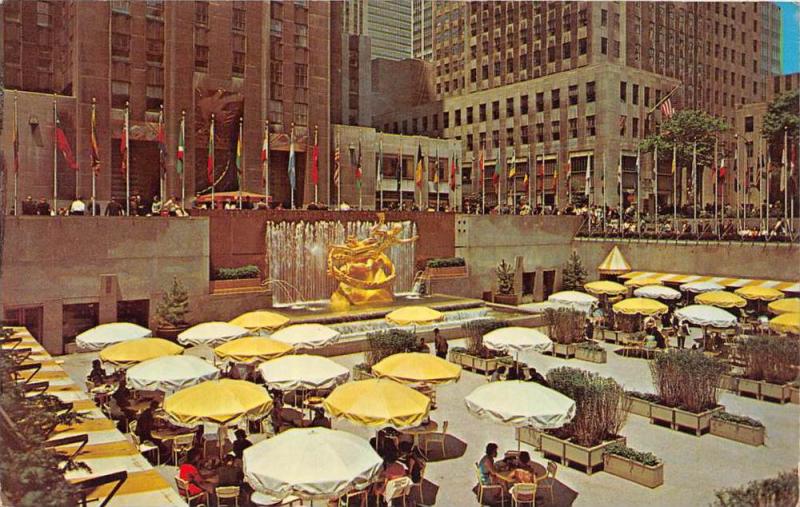 New York City    Outdoor Dinning Rockefeller Center