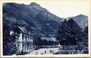 France Cauterets Esplanade des oeufs et le Casino Vintage Postcard C165