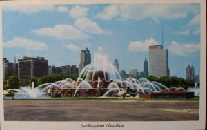 Buckingham Fountain Chicago IL