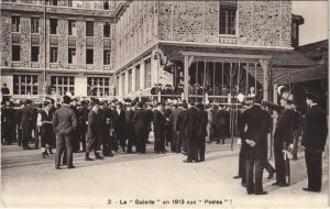 CPA La Galette en 1913 aux Postes VERSAILLES Ecole Ste-Genevieve 2 (49377)