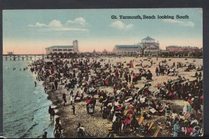 Norfolk Postcard - Great Yarmouth, Beach Looking South    RS9412