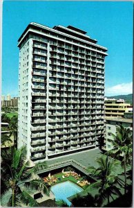 Postcard HOTEL SCENE Honolulu Hawaii HI AL8689
