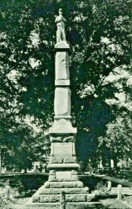 Postcard Early View of Confederate  Monument in Bennetsville, SC        S2