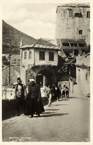 bosnia and herzegovina, MOSTAR Мостар, Bridgehead of the Old Bridge (1920s) RPPC