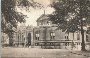 Netherlands Zutphen Gerechtsgebouw Vintage Postcard 01.45