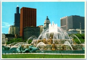 Postcard - The beautiful Buckingham Fountain - Chicago, Illinois