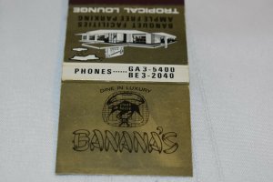 Banana's Steak House Oak Lawn Illinois 30 Strike Matchbook Cover