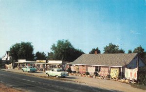 Branson, MO  Missouri    RANTZ'S GIFT SHOP  Rugs~50's Cars  ROADSIDE  Postcard