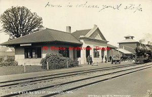 Depot, Wisconsin, Columbus, RPPC,Chicago Milwaukee & St Paul Railroad,Montgomery