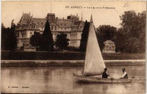 CPA ANNECY Le Lac et la Prefecture (618733)