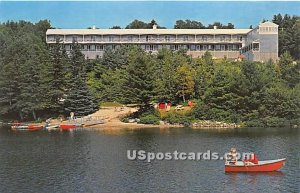 Lake View Motel in Boothbay Harbor, Maine