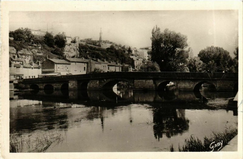 CPA VIENNE POITIERS Pont-Neuf sur le Clain (982868)