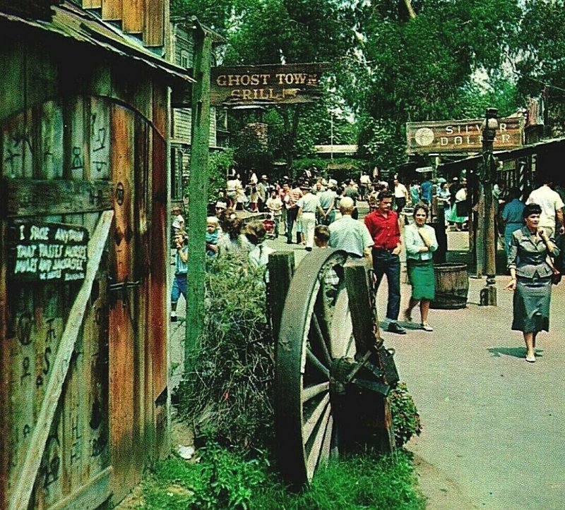 Los Angeles California CA Knotts Berry Farm Ghost Town UNP Vtg Chrome Postcard 