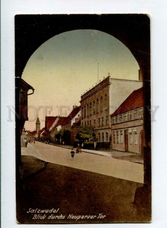 3102440 GERMANY Salzwedel Blick durchs Neuperver Tor Vintage PC