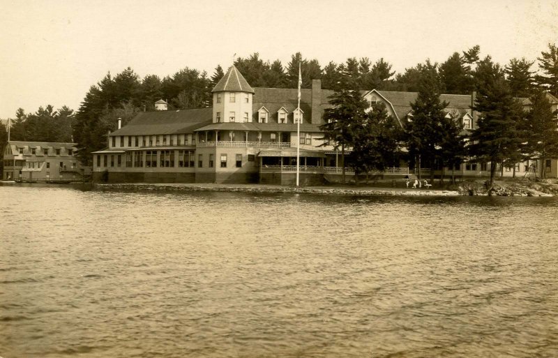 NH - Lake Spofford. Pine Grove Springs Hotel  *RPPC