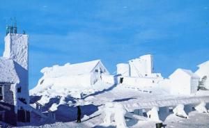 NH - Mt Washington. Winter Wonderland at Summit