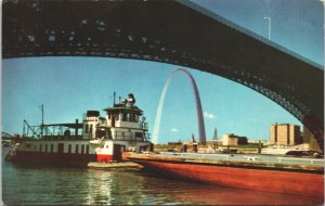 USA St Louis Riverfront Mississippi Louisiana Postcard 05.42