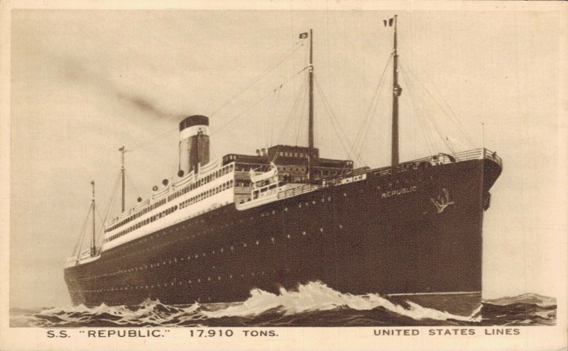S.S. Republic United States Lines Ship Postcard 08.39