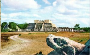 Postcard Mexico Yucatan Warriors Palace Thousand Columns Chicen Itza Ruins