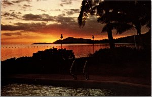 VINTAGE POSTCARD SUNSET AT BAER'S AT HONOLULU HAWAII c. 1970s