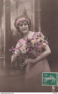 RP: woman holding flowers , 00-10s