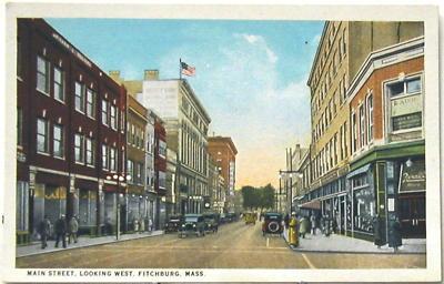 A843    FITCHBURG,  MA.  POSTCARD,  MAIN ST.