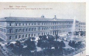 Italy Postcard - Barl - Plazza Ateneo - La Prima Fontana Dell'Acquedotto   XX883