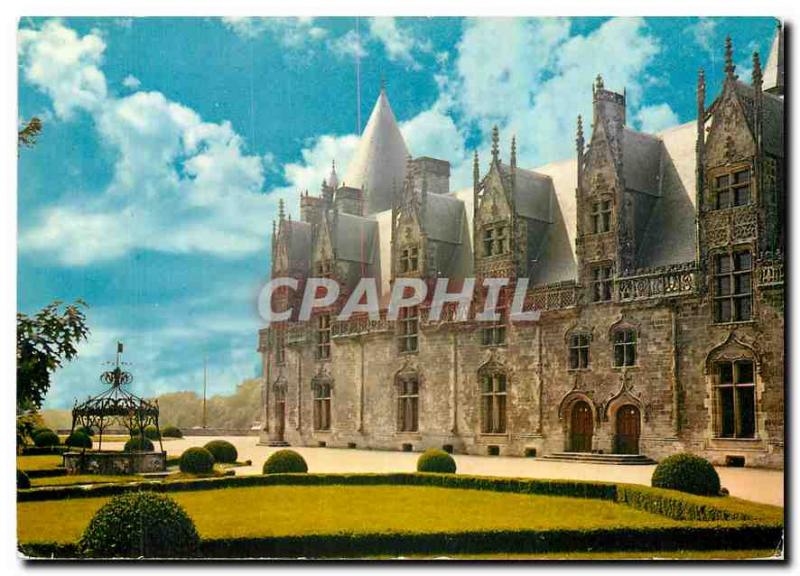 Modern Postcard Josselin Morbihan Facade du Chateau overlooking the courtyard