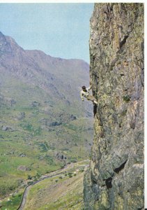 Wales Postcard - Carreg Wastad - Llanberis Pass - Caernarvonshire - Ref TZ8801