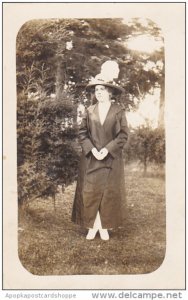 Beaautiful Lady With Large Hat Juanita C Thompson Real Photo