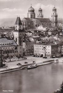 Germany Passau Mit Rathaus und Dom Photo