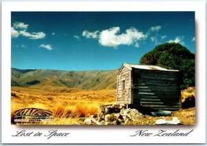 CONTINENTAL SIZE POSTCARD SIGHTS SCENES & CULTURE OF NEW ZEALAND 1970s-1990s b37