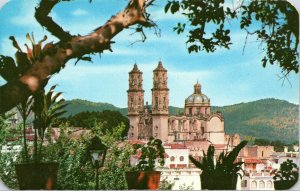 postcard Mexico - Taxco - Panoramic view of Santa Prisca Church