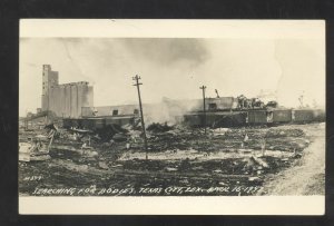 RPPC TEXAS CITY TEXAS 1947 OIL REFINERY EXPLOSION VINTAGE REAL PHOTO POSTCARD