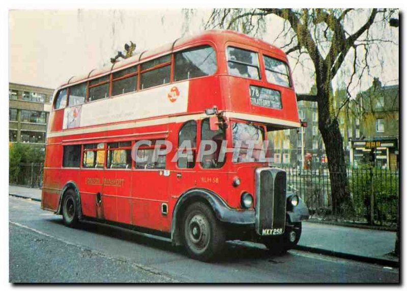 Postcard Modern A.E.C Regent Mk. III (P.L.H) Lowbridge bus at Clapton Pond