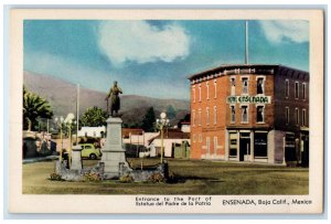 c1940's Entrance to the Port of Estatua Del Padre De La Patria Mexico Postcard