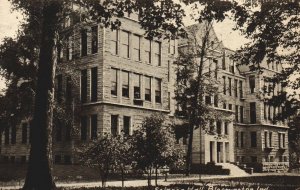 VINTAGE POSTCARD SCIENCE HALL AT INDIANA UNIVERSITY BLOOMINGTON B/W MAILED 1910