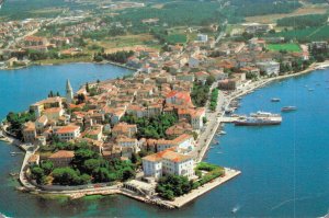Croatia Poreč Vintage Postcard 07.37 
