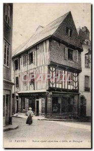 Old Postcard Vannes House appar having held a Gilles de Bretagne