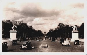 France Paris En Flanant Avenue des Champs Elysées Vintage RPPC C087