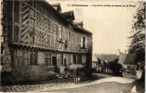 CPA CHATEAUDUN-Rue Porte d'Abas et maison de la Vierge (184486)