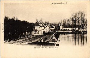 CPA NOGENT-sur-SEINE - Place des Petits-Pres (71251)