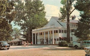 SKOWHEGAN, ME Maine  LAKEWOOD SUMMER STOCK THEATRE  50's Cars  ROADSIDE Postcard