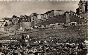 CPA AULT - La Plage - Le Casino - Les Cabines (295144)