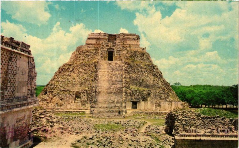 CPM AK Uxmal, Yucatan El Castillo del Adivino MEXICO (647474)