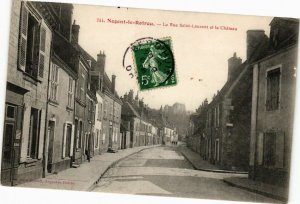 CPA NOGENT-le-ROTROU-La Rue St-Laurent et le Chateau (28600)