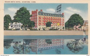 STAMFORD , Connecticut , 30-40s ; Roger Smith Hotel